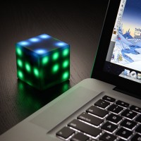 f15a_princip_interactive_led_futuro_cube_desk